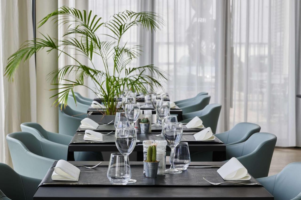 Park Inn By Radisson Liege Airport Grace-Hollogne Экстерьер фото